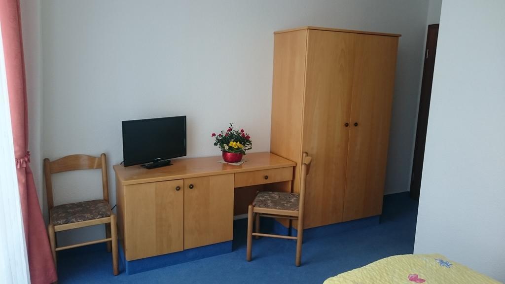 Pension Und Berggasthaus Kapellenstein Geyer ห้อง รูปภาพ