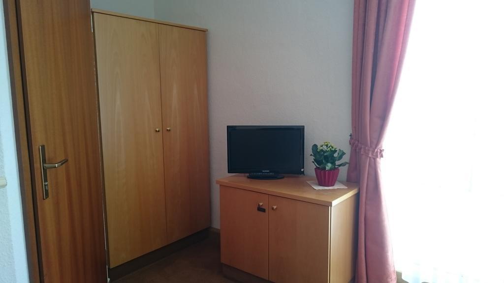 Pension Und Berggasthaus Kapellenstein Geyer ห้อง รูปภาพ